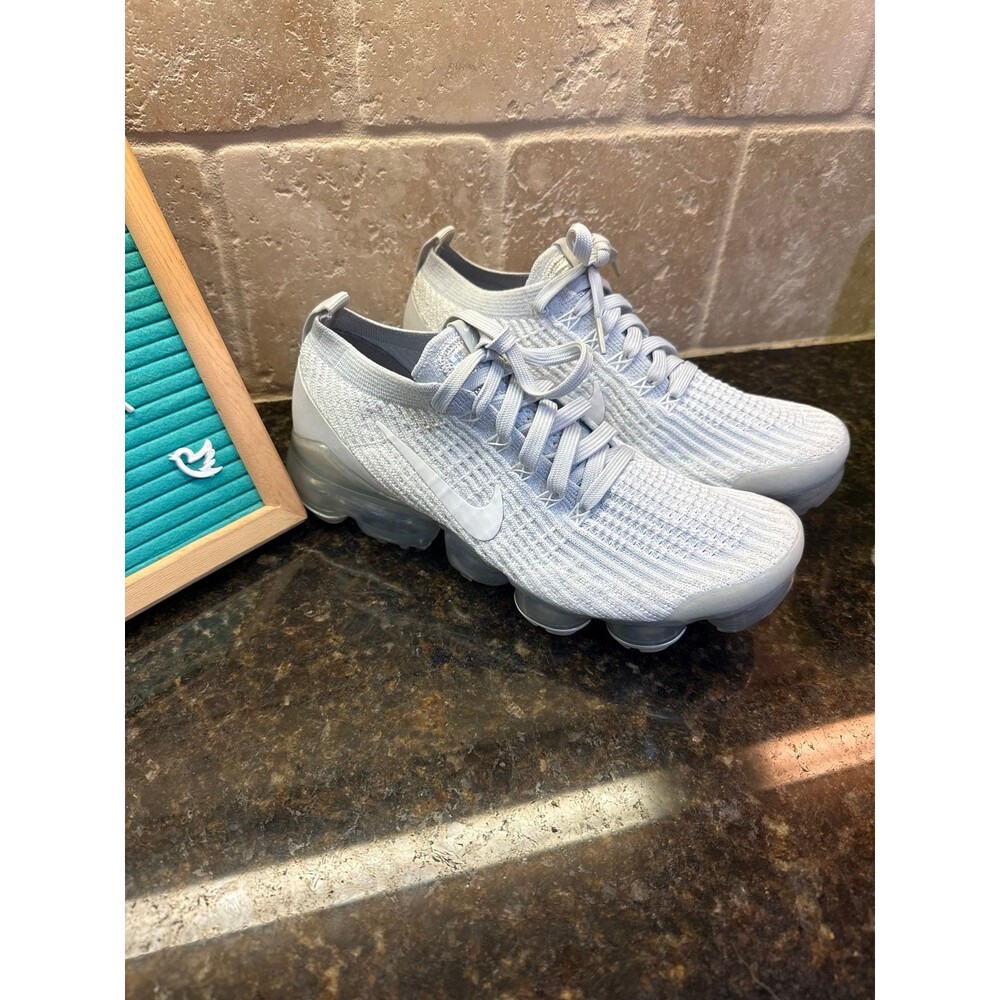 Nike Air VaporMax Flyknit 3 Triple White AJ6910-100 Women’s 8 Like New
